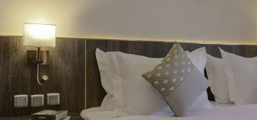 The Seasons Hotel image